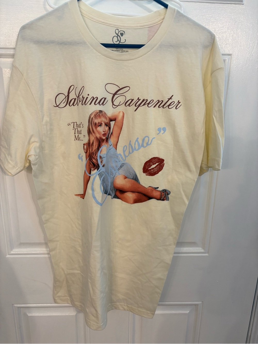 Sabrina Carpenter Cream Graphic Tee - Sabrina Carpenter